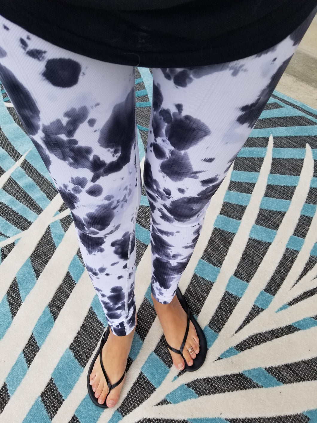 Black & White Tie Dye Leggings
