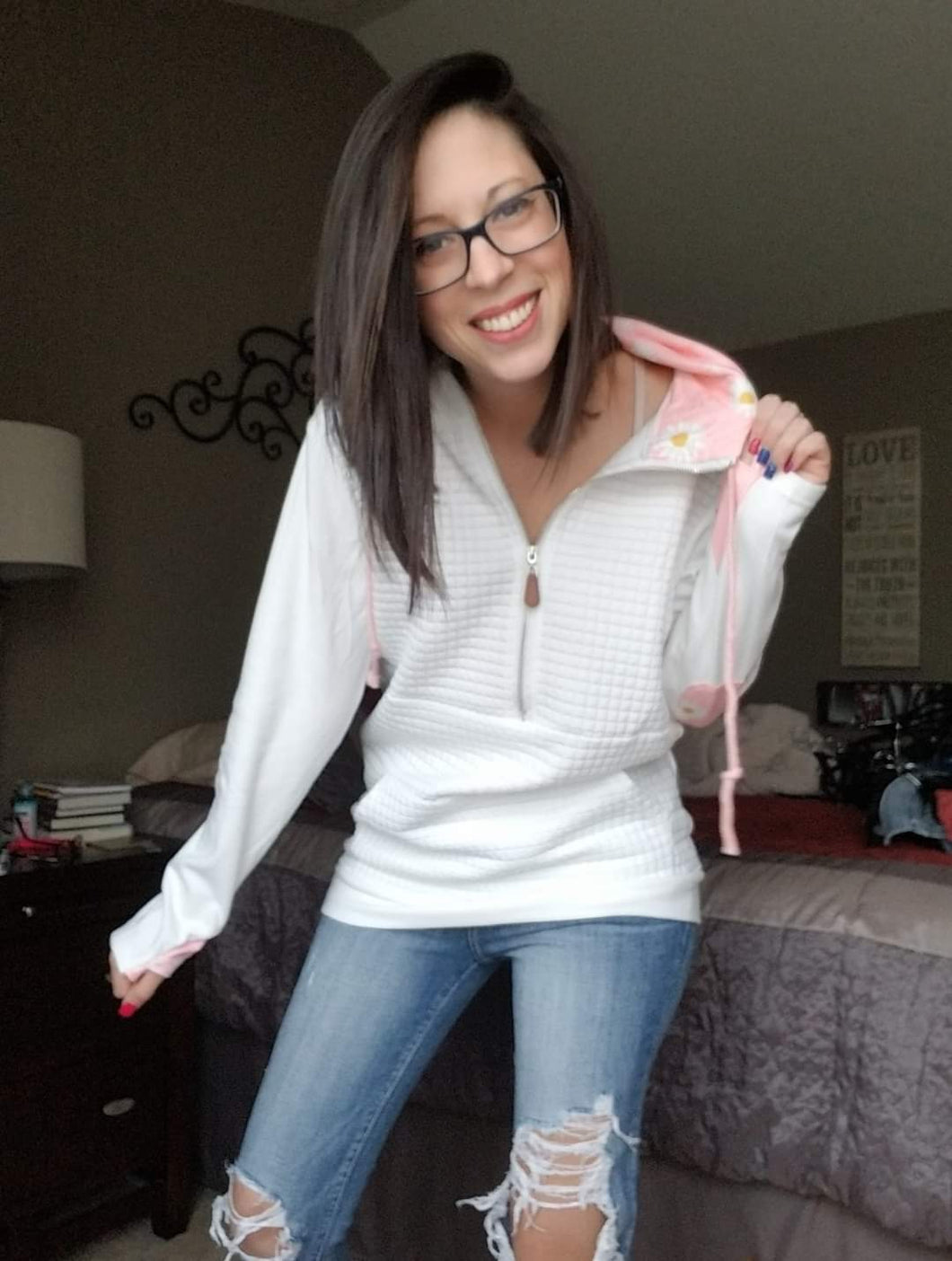 White Daisy Zip Up Pullover